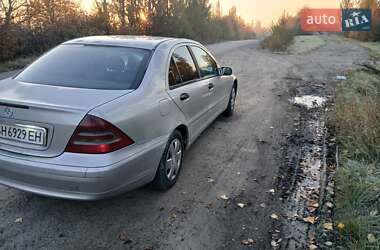 Седан Mercedes-Benz C-Class 2001 в 