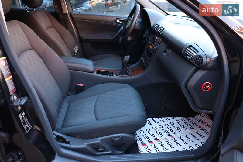 Седан Mercedes-Benz C-Class 2002 в Львове фото 21 Седан Mercedes-Benz C-Class 2002 в Львове