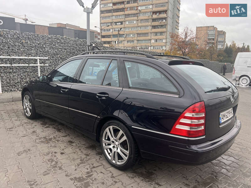 Универсал Mercedes-Benz C-Class 2007 в Житомире