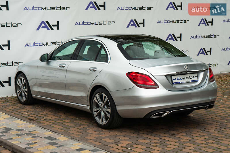 Седан Mercedes-Benz C-Class 2019 в Києві фото 18 Седан Mercedes-Benz C-Class 2019 в Києві