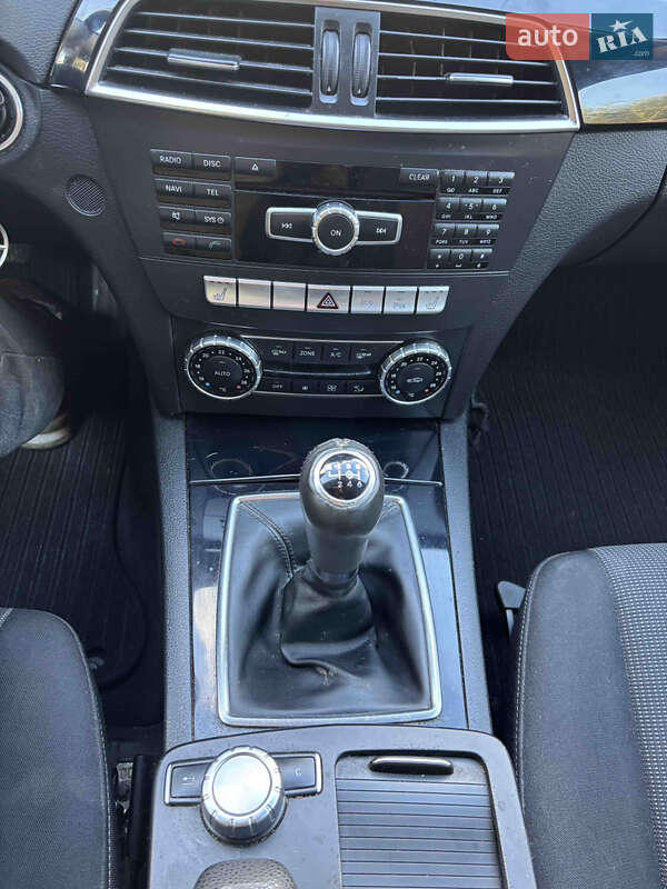 Універсал Mercedes-Benz C-Class 2013 в Львові