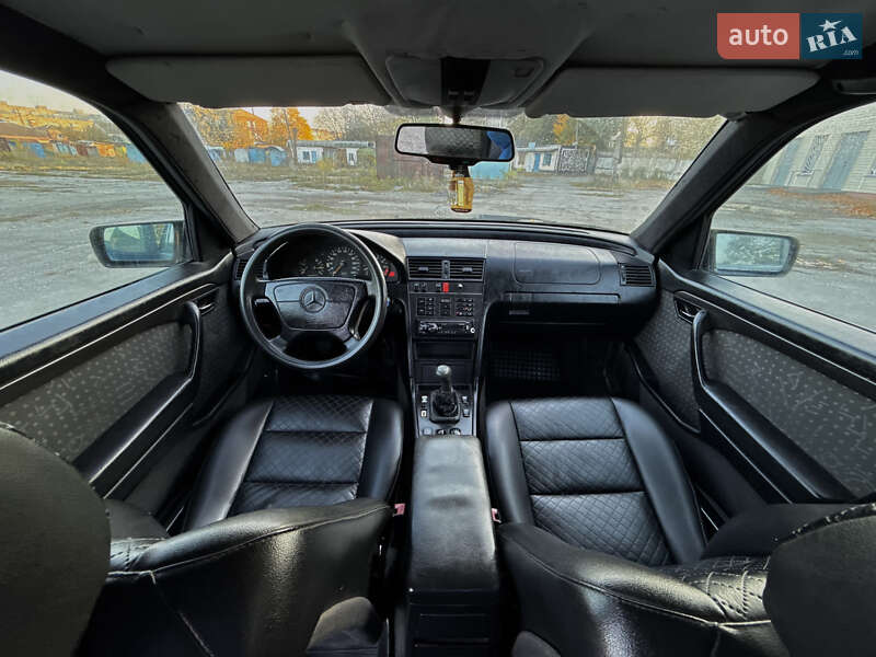 Седан Mercedes-Benz C-Class 1995 в Казатине фото 10 Седан Mercedes-Benz C-Class 1995 в Казатине