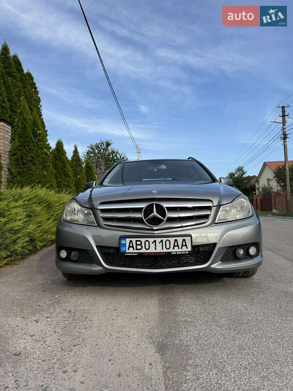 Универсал Mercedes-Benz C-Class 2011 в Виннице