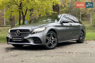 Универсал Mercedes-Benz C-Class 2018 в Киеве