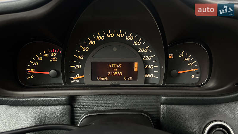 Купе Mercedes-Benz C-Class 2004 в Одессе фото 25 Купе Mercedes-Benz C-Class 2004 в Одессе