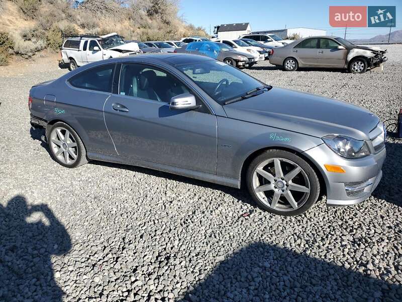 Купе Mercedes-Benz C-Class 2012 в Львове