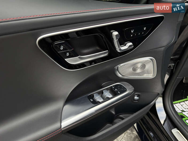 Седан Mercedes-Benz C-Class 2023 в Киеве