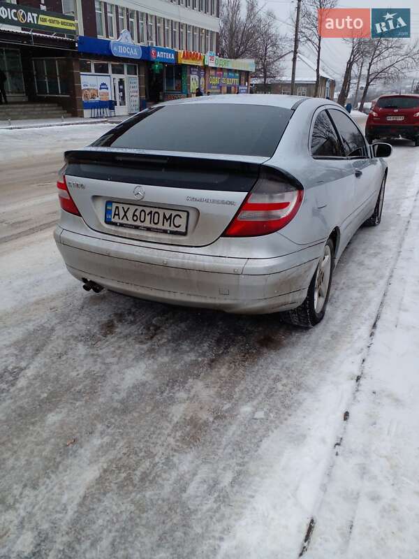 Купе Mercedes-Benz C-Class 2004 в Новій Водолагі фото 2 Купе Mercedes-Benz C-Class 2004 в Новій Водолагі