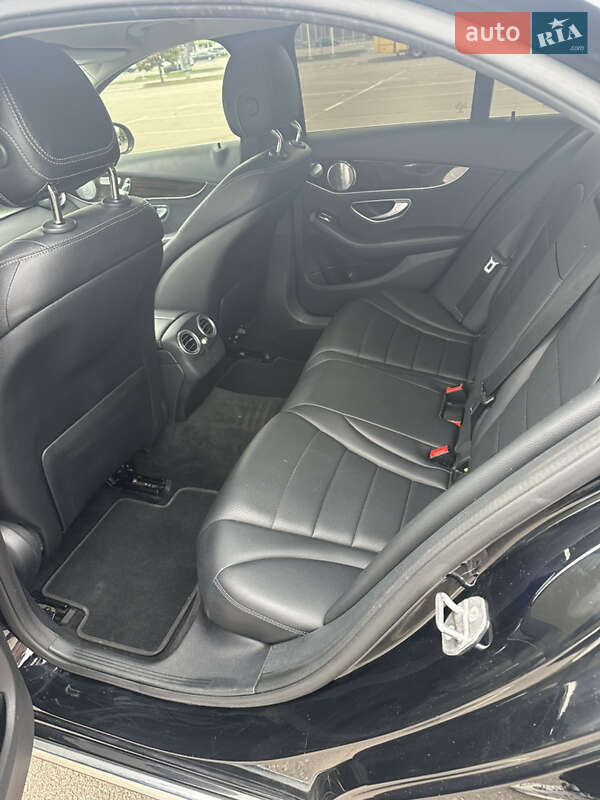 Седан Mercedes-Benz C-Class 2016 в Києві фото 11 Седан Mercedes-Benz C-Class 2016 в Києві