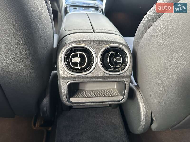 Универсал Mercedes-Benz C-Class 2023 в Киеве фото 36 Универсал Mercedes-Benz C-Class 2023 в Киеве