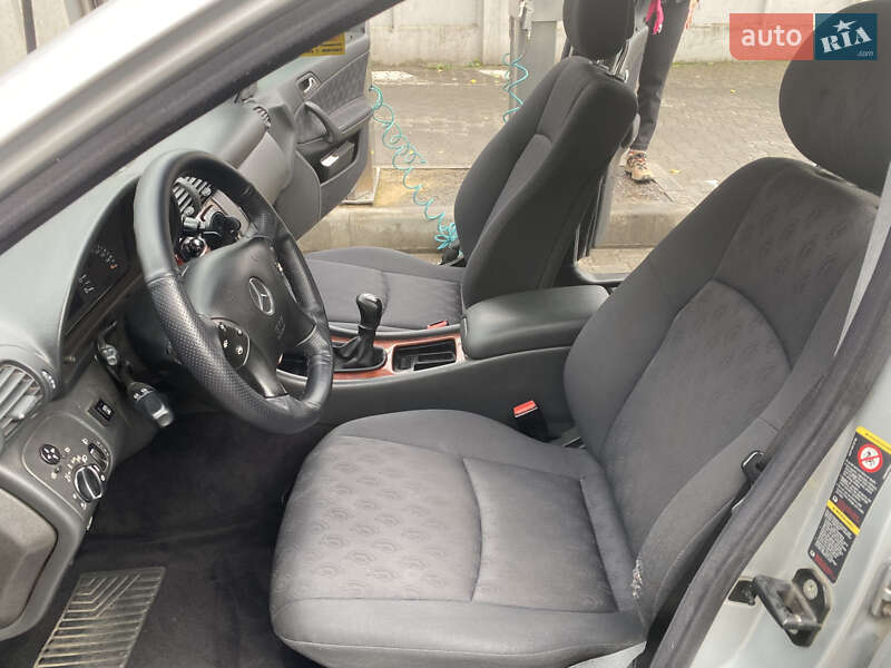 Универсал Mercedes-Benz C-Class 2003 в Житомире фото 6 Универсал Mercedes-Benz C-Class 2003 в Житомире