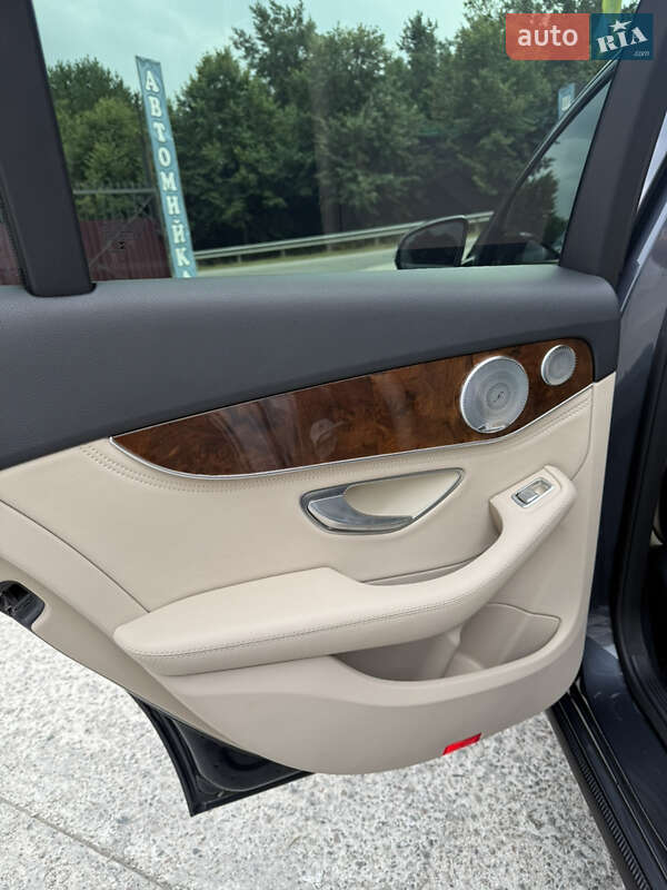 Седан Mercedes-Benz C-Class 2015 в Киеве фото 26 Седан Mercedes-Benz C-Class 2015 в Киеве