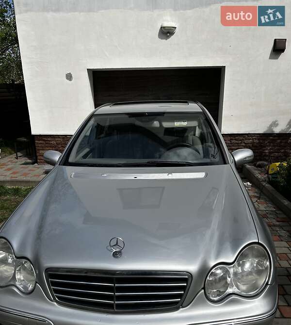 Седан Mercedes-Benz C-Class 2007 в Киеве фото 8 Седан Mercedes-Benz C-Class 2007 в Киеве