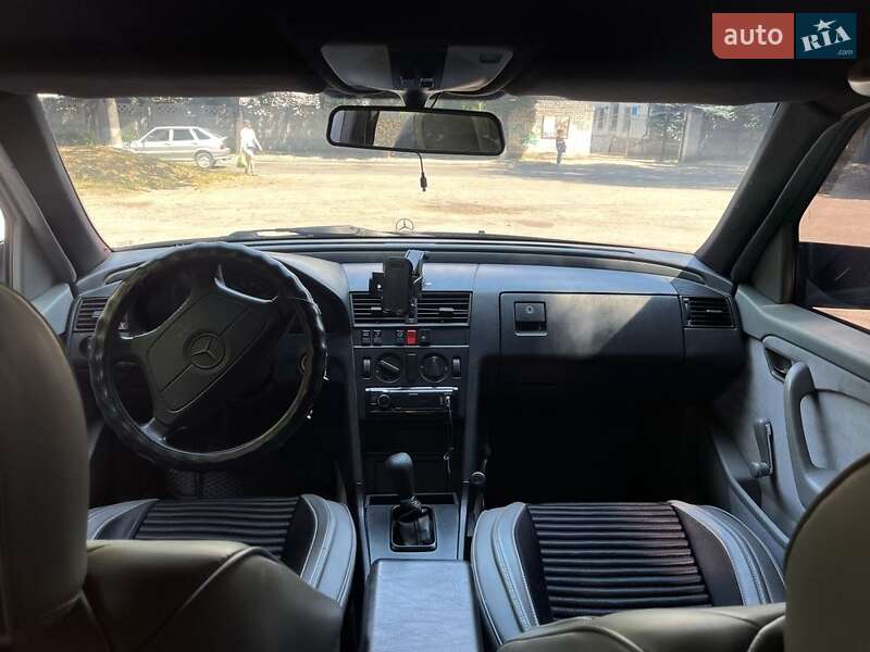 Седан Mercedes-Benz C-Class 1994 в Кам'янському фото 17 Седан Mercedes-Benz C-Class 1994 в Кам'янському