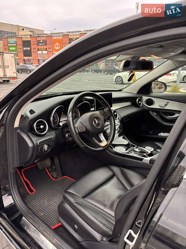 Седан Mercedes-Benz C-Class 2015 в Львове фото 30 Седан Mercedes-Benz C-Class 2015 в Львове