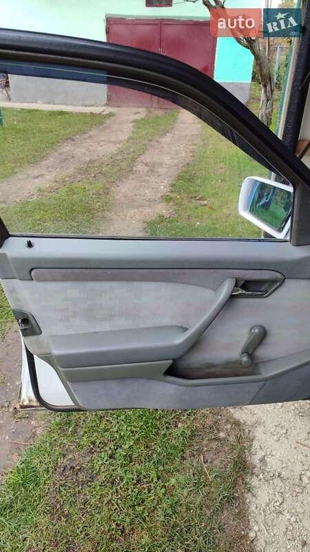 Седан Mercedes-Benz C-Class 1995 в Тернополе фото 10 Седан Mercedes-Benz C-Class 1995 в Тернополе