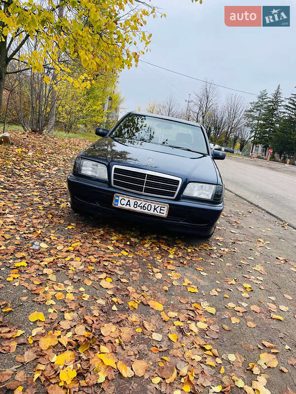 Mercedes-Benz C-Class 1995
