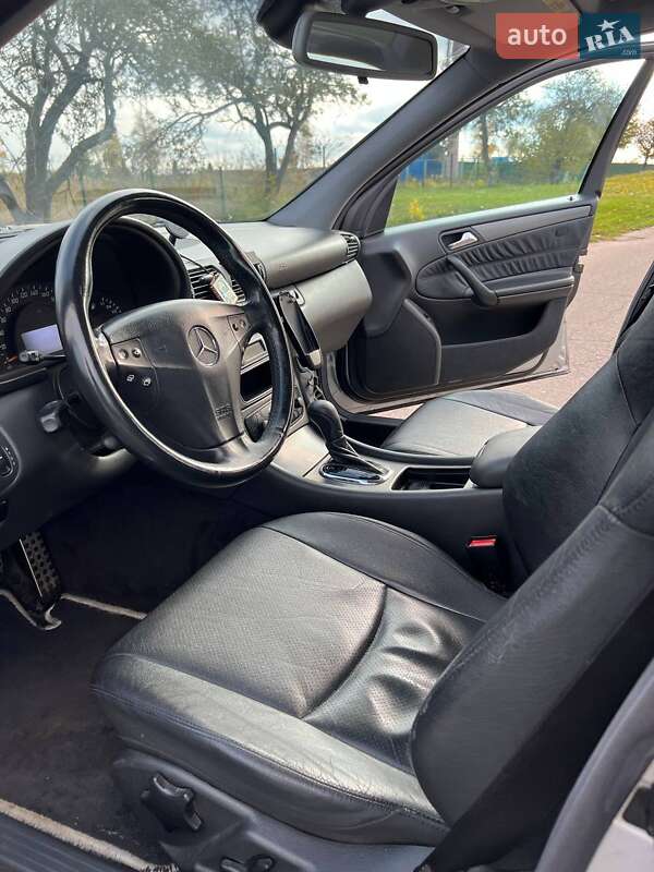 Седан Mercedes-Benz C-Class 2003 в Киеве фото 15 Седан Mercedes-Benz C-Class 2003 в Киеве
