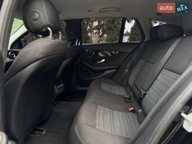 Універсал Mercedes-Benz C-Class 2015 в Києві фото 10 Універсал Mercedes-Benz C-Class 2015 в Києві