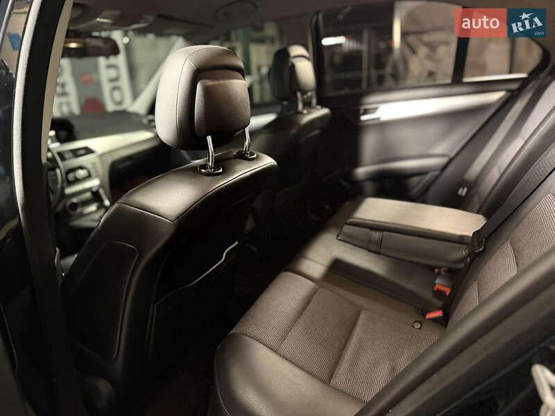 Седан Mercedes-Benz C-Class 2011 в Харкові фото 10 Седан Mercedes-Benz C-Class 2011 в Харкові