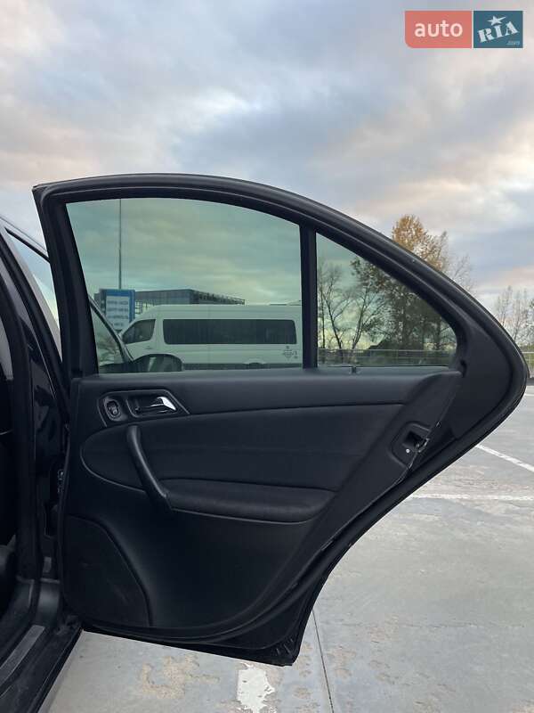 Седан Mercedes-Benz C-Class 2006 в Києві фото 19 Седан Mercedes-Benz C-Class 2006 в Києві