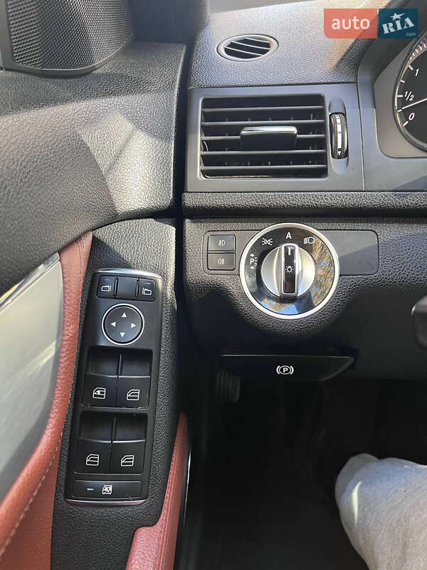 Седан Mercedes-Benz C-Class 2010 в Вінниці фото 21 Седан Mercedes-Benz C-Class 2010 в Вінниці