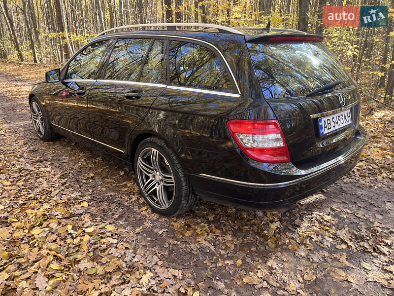 Седан Mercedes-Benz C-Class 2010 в Вінниці фото 35 Седан Mercedes-Benz C-Class 2010 в Вінниці