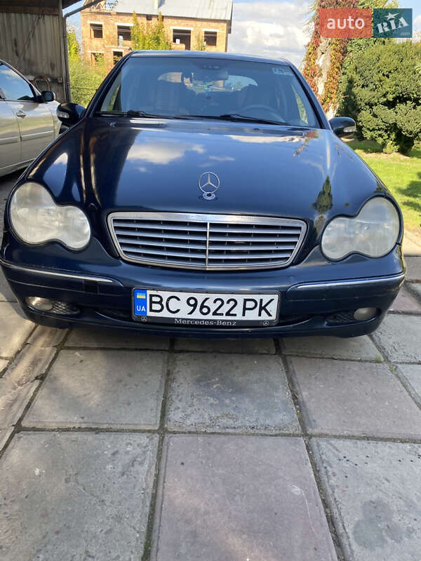 Mercedes-Benz C-Class 2002 Mercedes-Benz C-Class 2002
