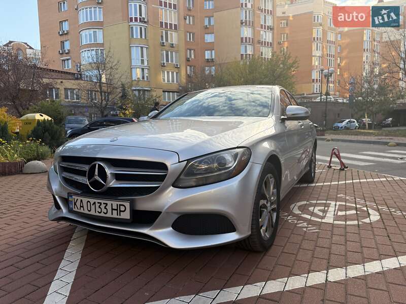 Седан Mercedes-Benz C-Class 2015 в Києві
