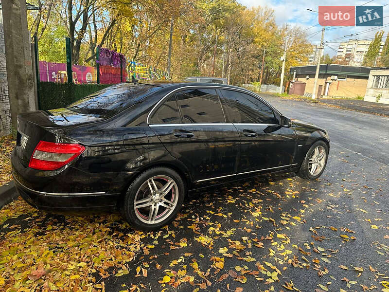 Седан Mercedes-Benz C-Class 2008 в Дніпрі