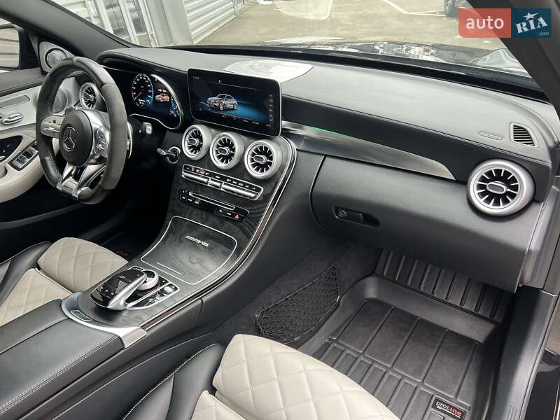 Седан Mercedes-Benz C-Class 2015 в Киеве