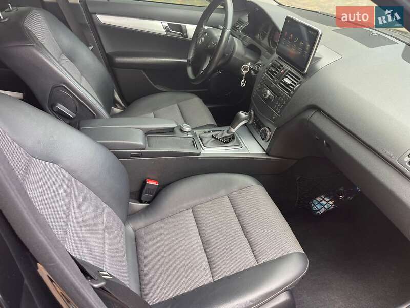 Седан Mercedes-Benz C-Class 2008 в Одессе
