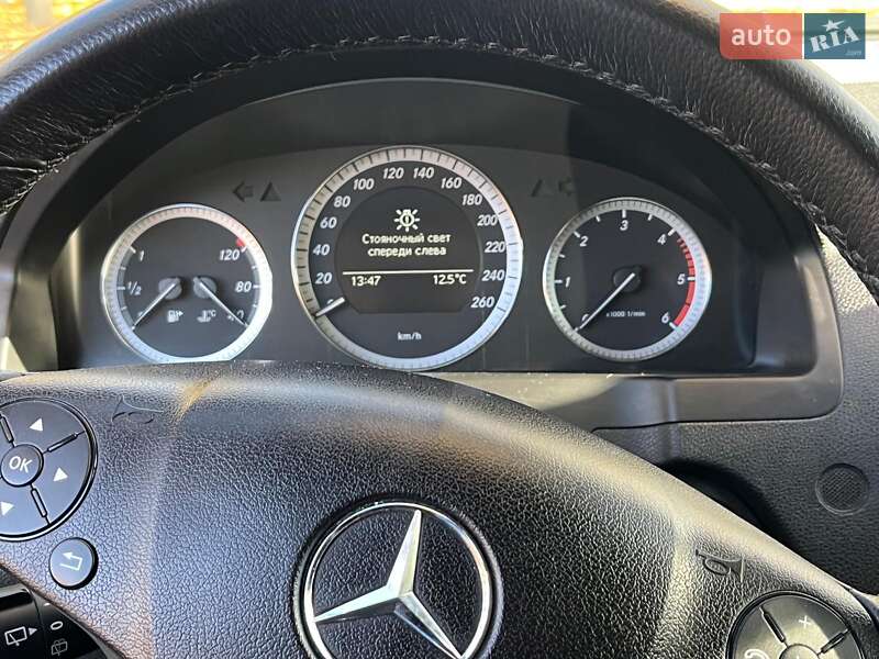 Универсал Mercedes-Benz C-Class 2010 в Киеве