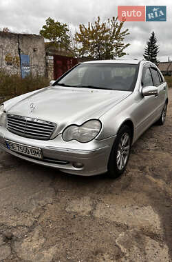 Седан Mercedes-Benz C-Class 2001 в Миколаєві