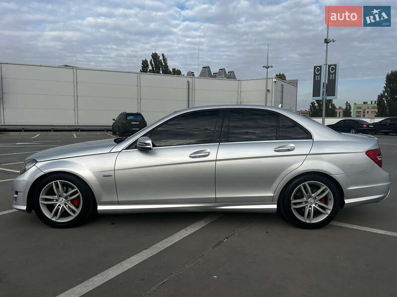 Седан Mercedes-Benz C-Class 2011 в Києві фото 9 Седан Mercedes-Benz C-Class 2011 в Києві