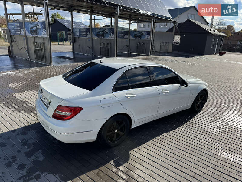 Седан Mercedes-Benz C-Class 2011 в Калинівці
