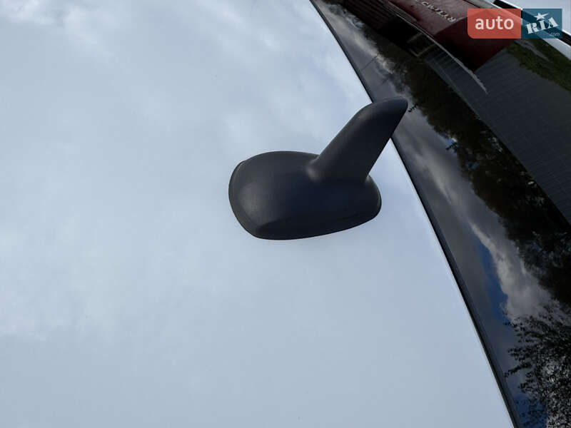 Седан Mercedes-Benz C-Class 2011 в Калинівці