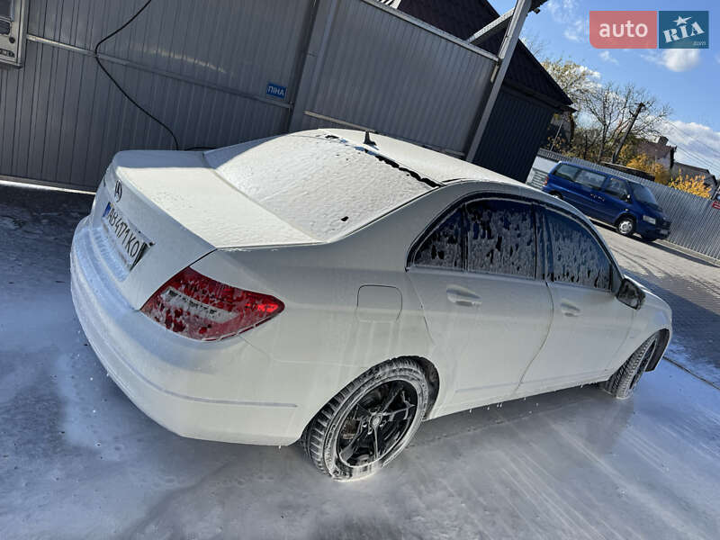 Седан Mercedes-Benz C-Class 2011 в Калинівці