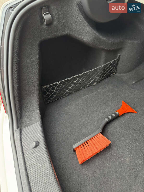 Седан Mercedes-Benz C-Class 2011 в Калинівці