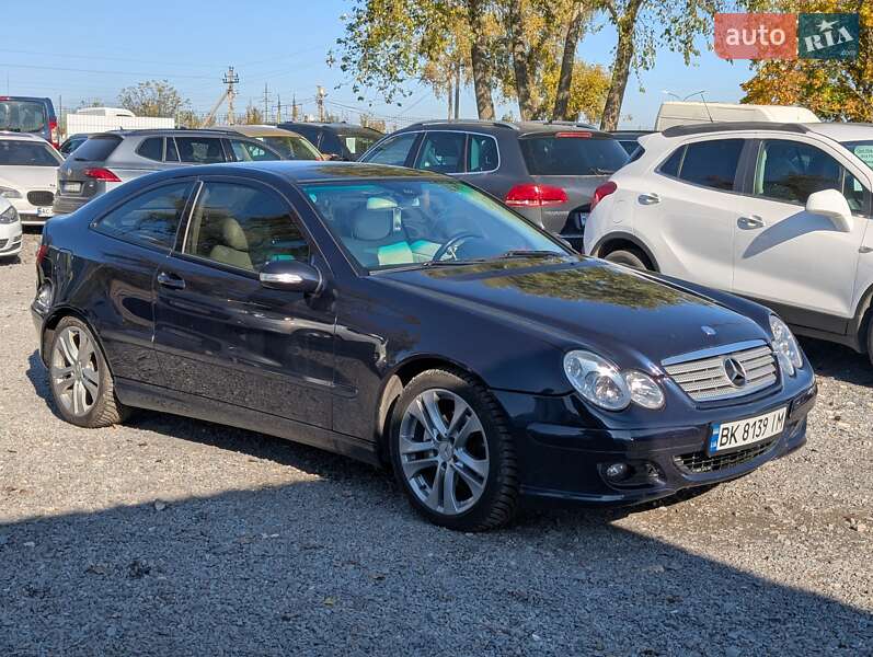Купе Mercedes-Benz C-Class 2005 в Ровно