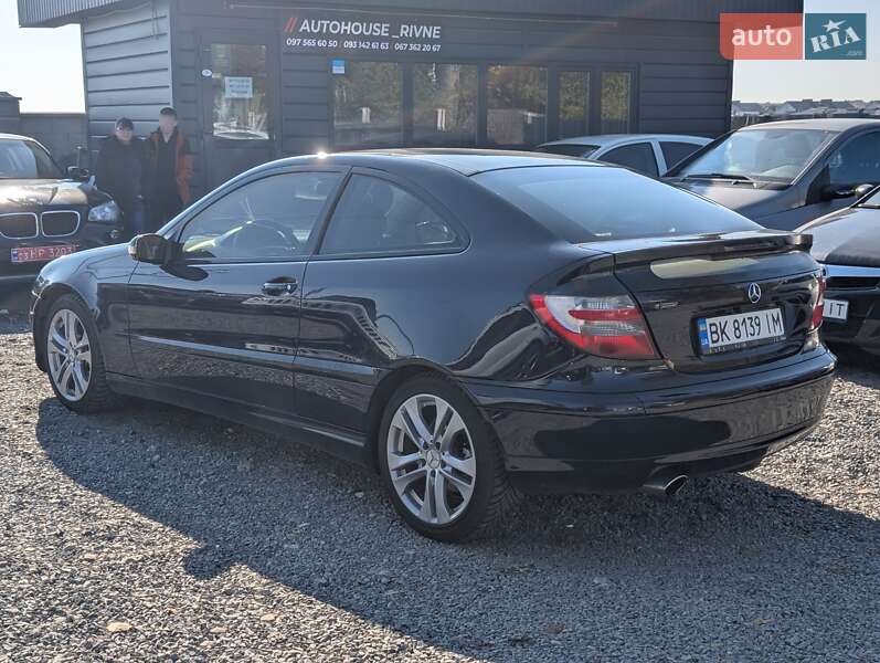 Купе Mercedes-Benz C-Class 2005 в Ровно