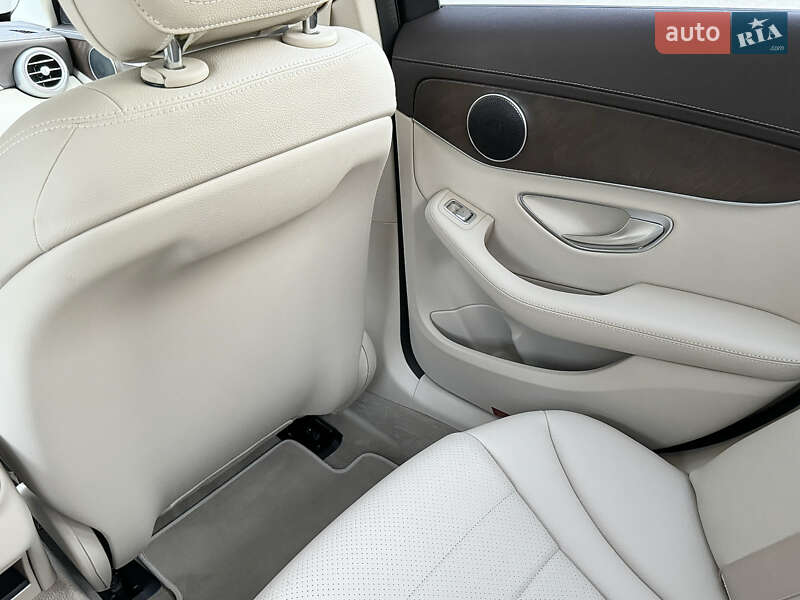 Седан Mercedes-Benz C-Class 2018 в Києві фото 28 Седан Mercedes-Benz C-Class 2018 в Києві
