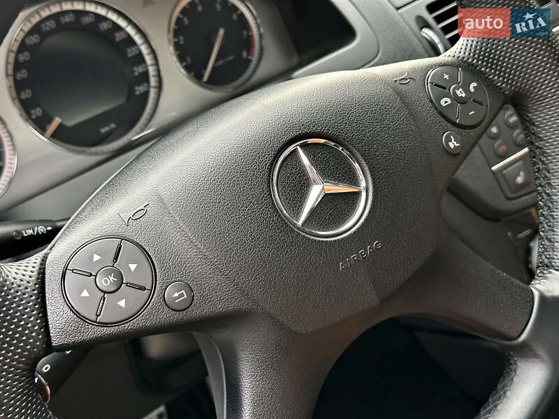 Седан Mercedes-Benz C-Class 2008 в Одесі фото 38 Седан Mercedes-Benz C-Class 2008 в Одесі