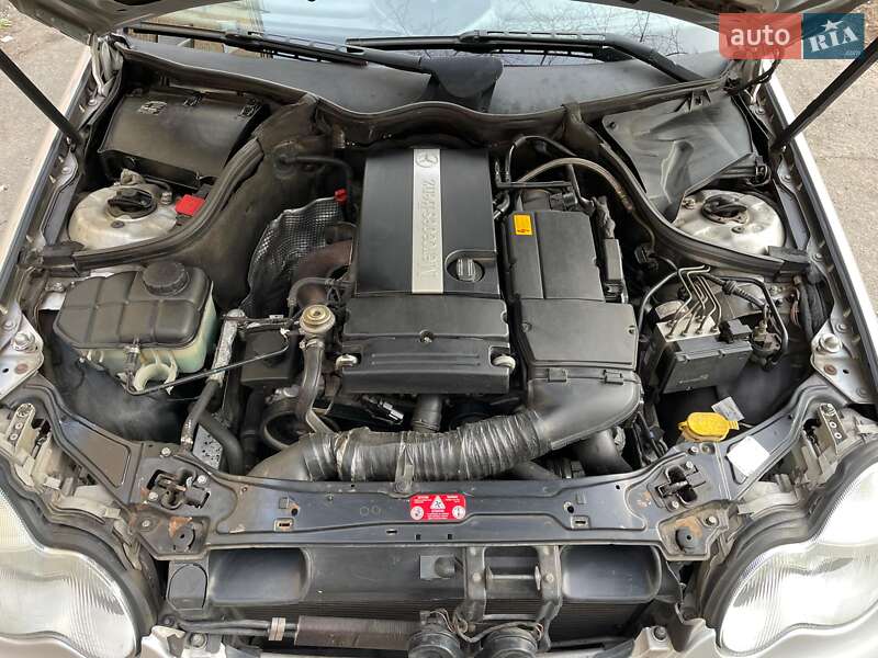 Седан Mercedes-Benz C-Class 2003 в Миколаєві