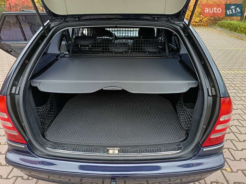 Универсал Mercedes-Benz C-Class 2003 в Миргороде фото 39 Универсал Mercedes-Benz C-Class 2003 в Миргороде