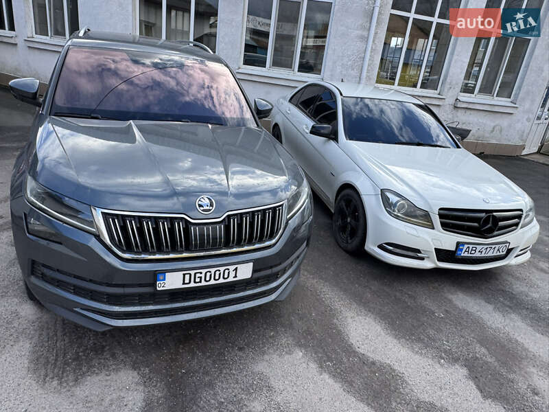 Седан Mercedes-Benz C-Class 2011 в Калинівці