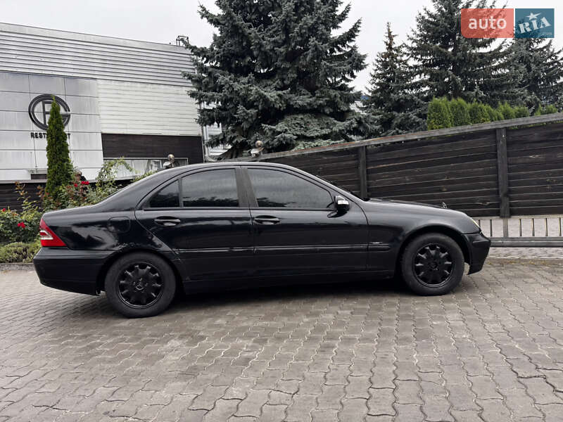 Седан Mercedes-Benz C-Class 2001 в Тернополі