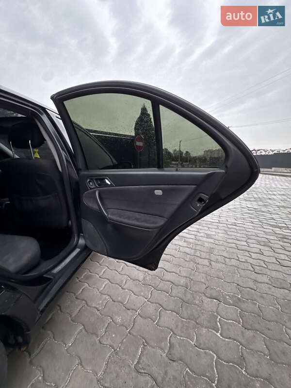Седан Mercedes-Benz C-Class 2001 в Тернополі
