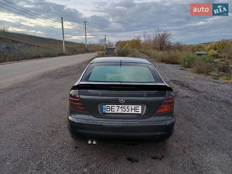 Купе Mercedes-Benz C-Class 2001 в Первомайську фото 5 Купе Mercedes-Benz C-Class 2001 в Первомайську