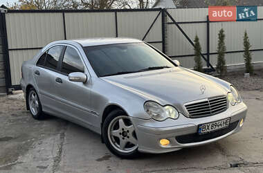 Седан Mercedes-Benz C-Class 2004 в Нетешине